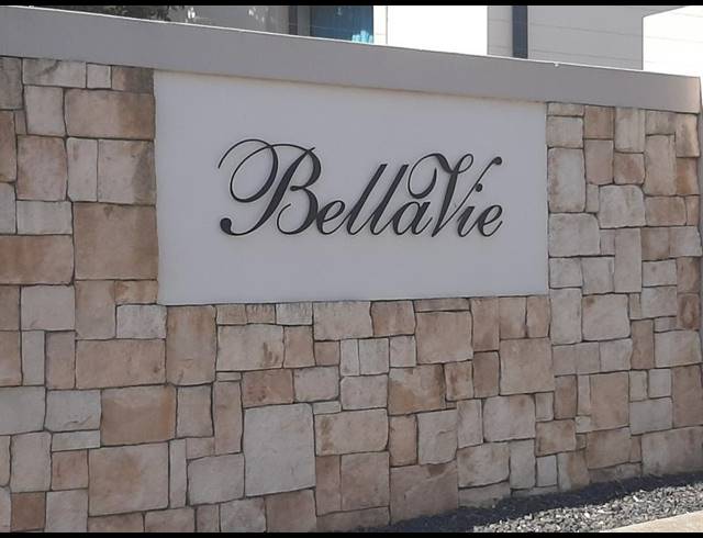 2 BEDROOM PROPERTY TO RENT IN BURGUNDY ESTATE